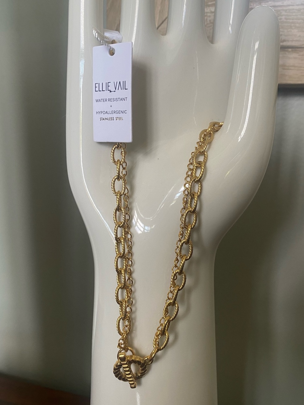 NWT Ellie Vail “Sutton” Gold Layered Necklace in Zipper Gift Pouch - Picture 2 of 14